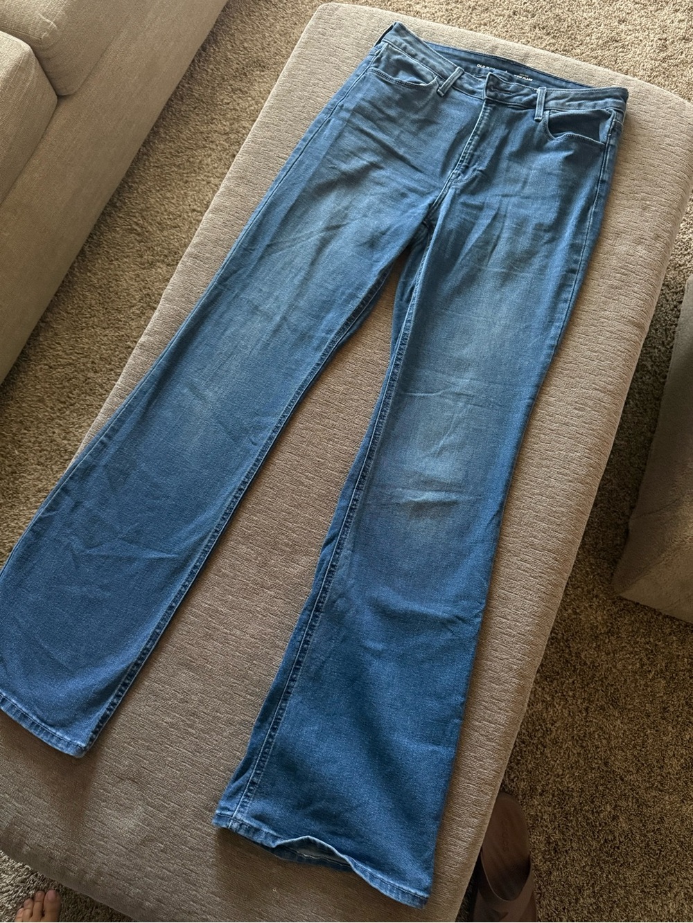 Old Navy WOW Flare Jeans (8 Tall)